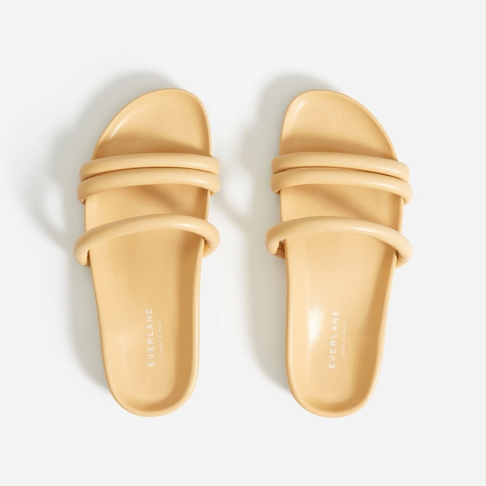 Everlane The Form Three Strap
Slide Sandals in Apricot